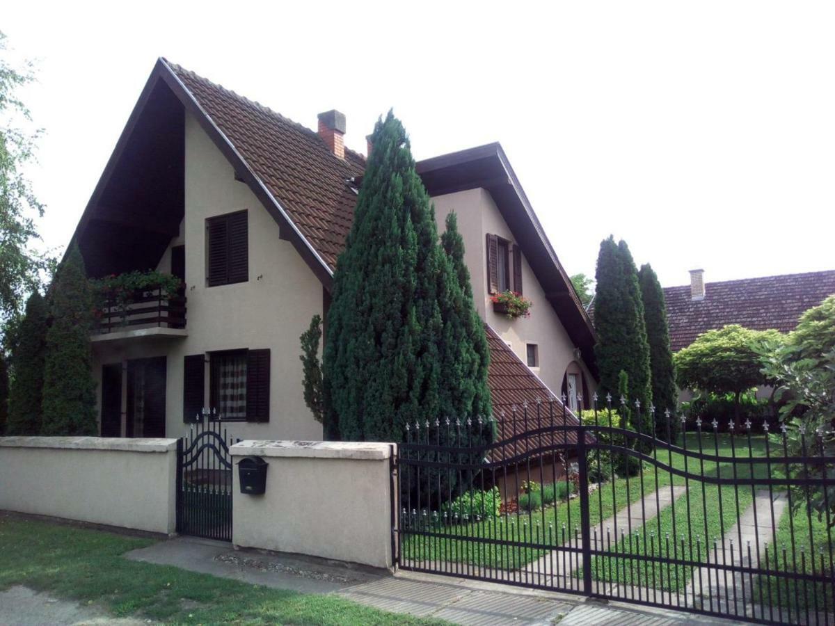 Villa Nirvana Palić Eksteriør billede